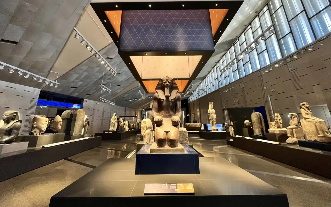 Gran Museo Egipcio en Giza: Una Ventana al Antiguo Egipto