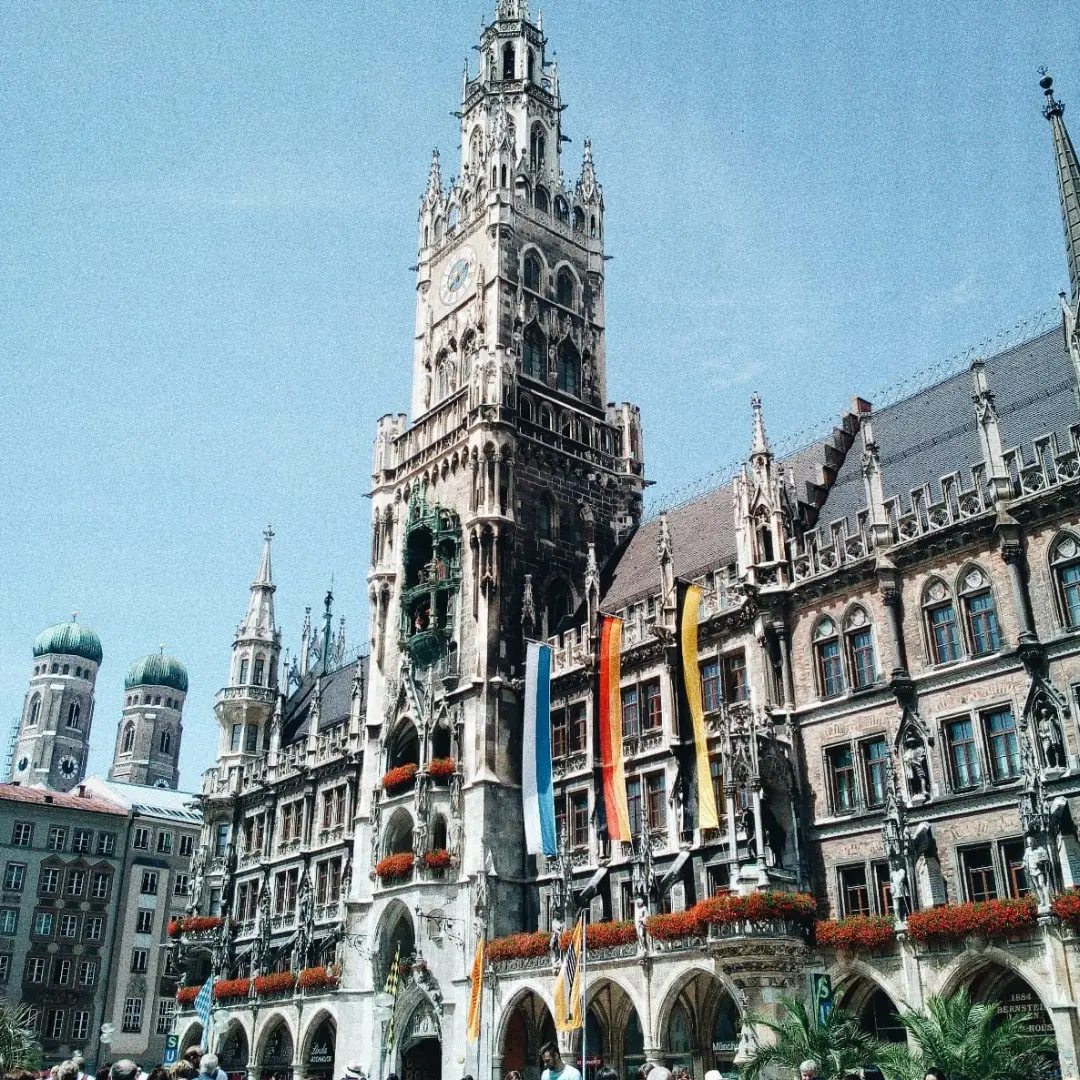 A comfortable and exclusive journey to connect with Europe’s essence