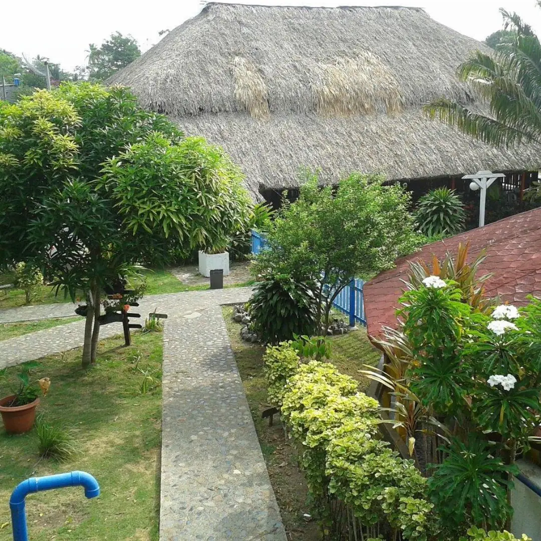 Beach hotel in Capurganá with land and sea transport