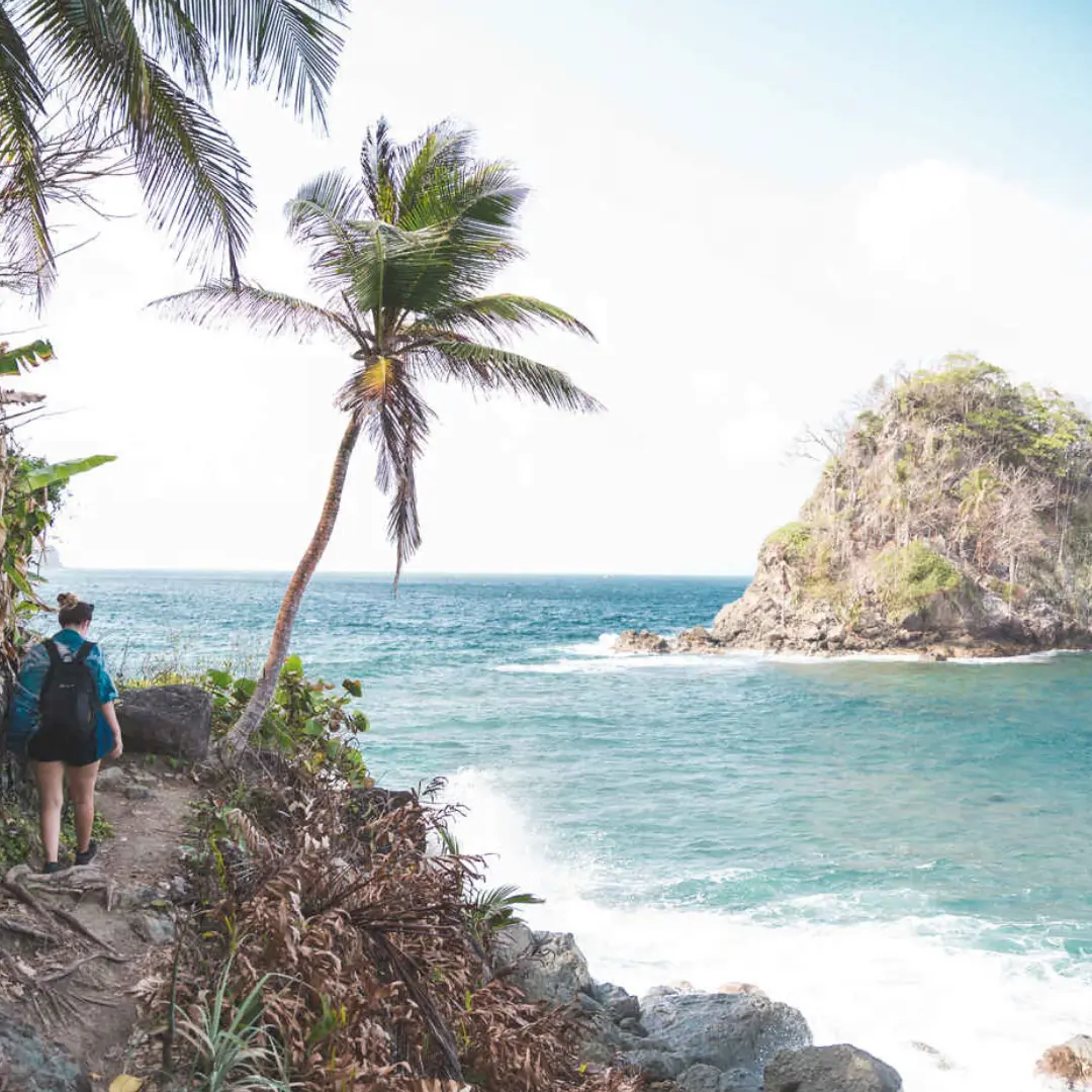 Hotel in Sapzurro with land plan for rest