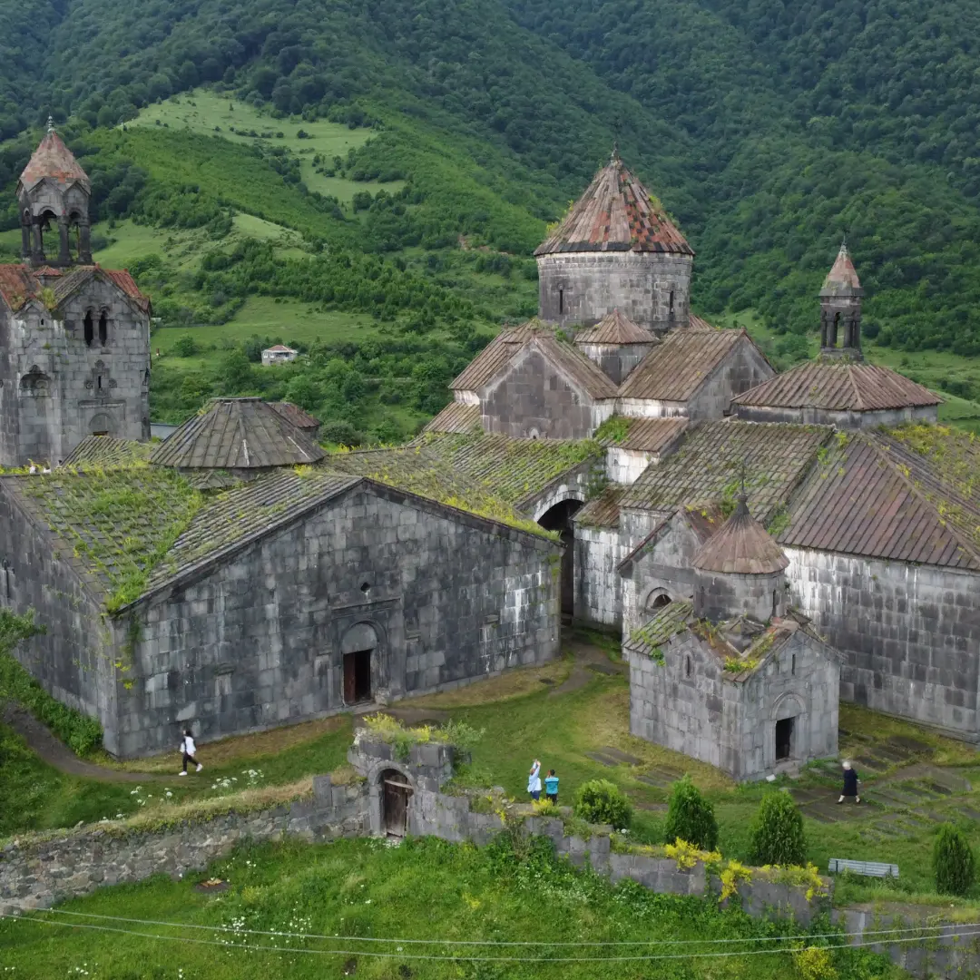 Tour organizado por el Cáucaso con guía hispanohab