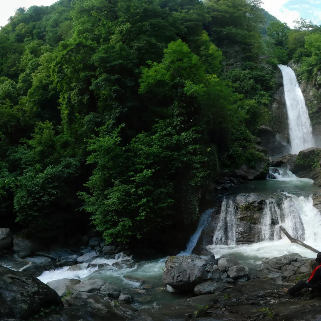 Recorrido cultural por el Cáucaso con guía en espa