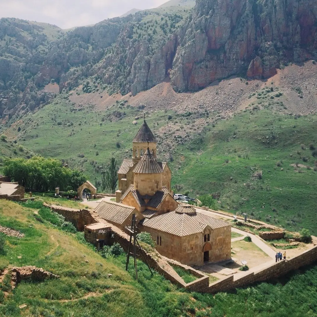 Tour panorámico por el Cáucaso con guía en español