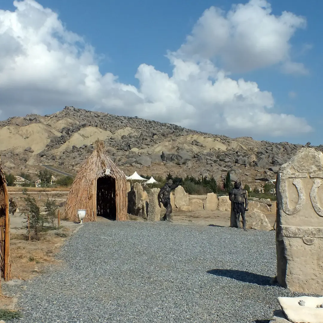 Ruta organizada por el Cáucaso con guía en español