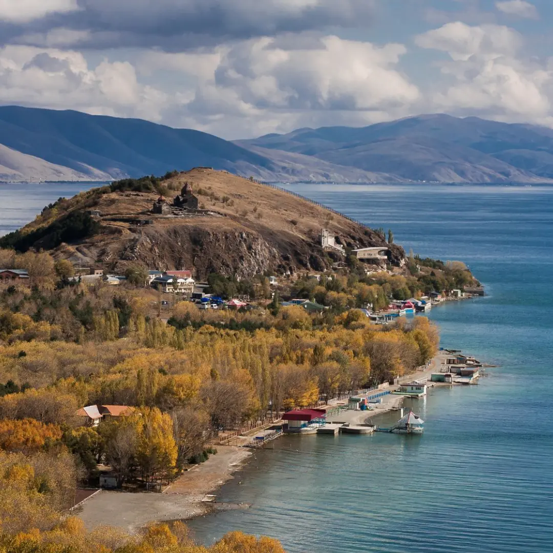 Circuito premium por el Cáucaso con guía en españo
