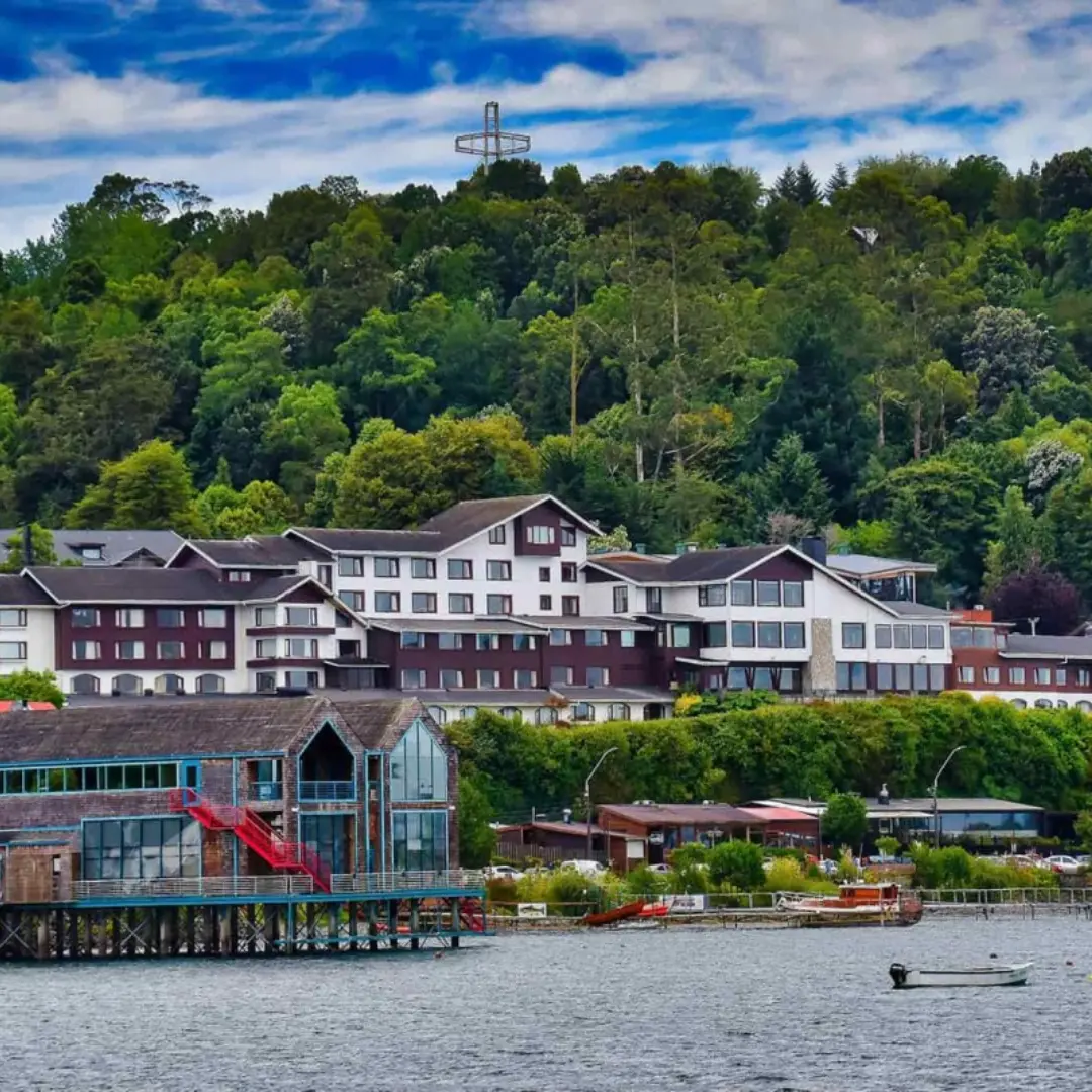 Start the year traveling with unique experiences