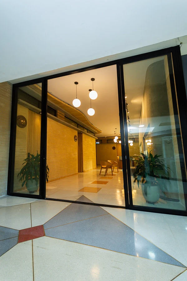 Arquitectura emblemática y descanso en una ubicación privilegiada