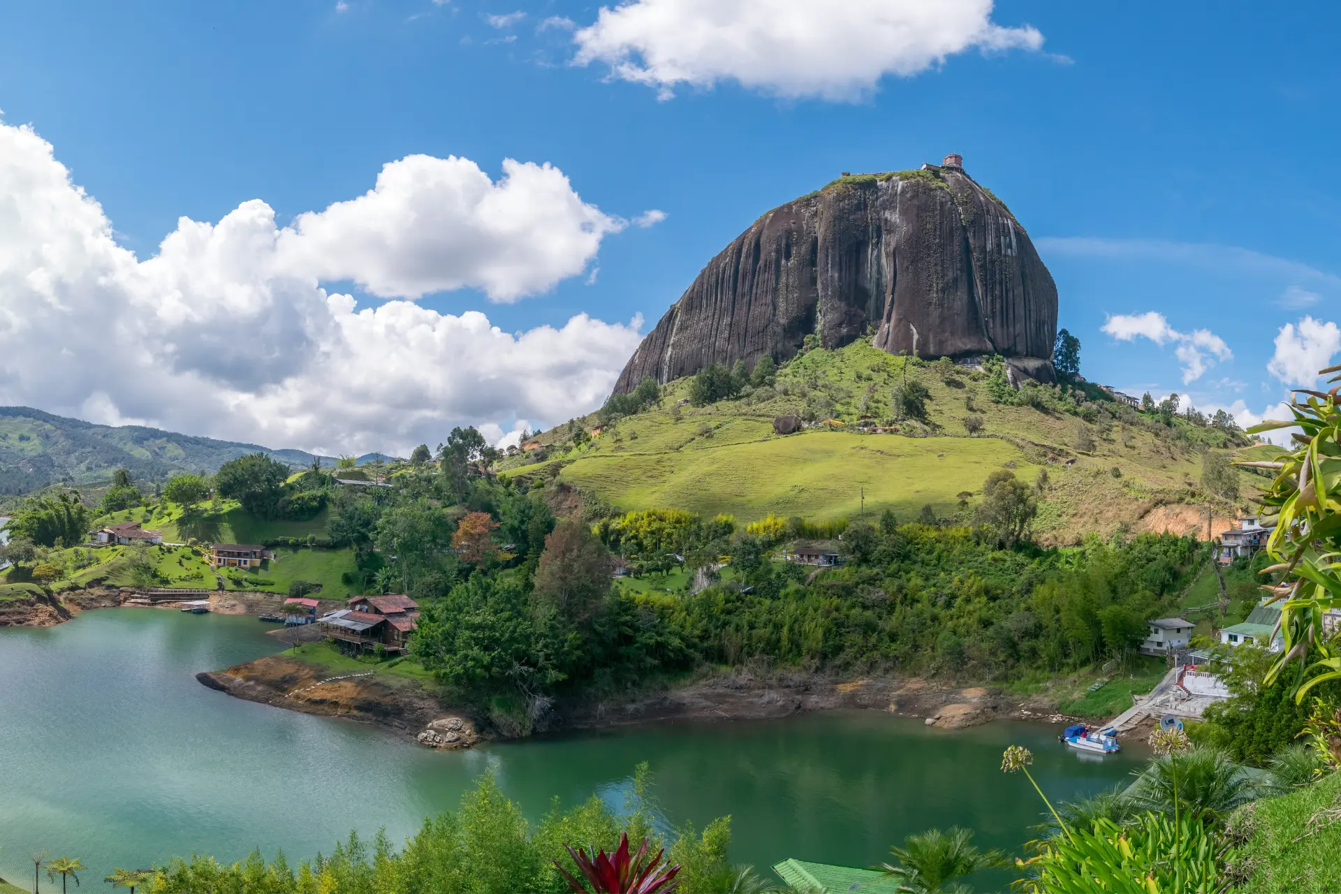 Dental tourism assistance in Medellin